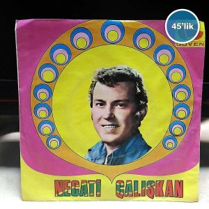 Film Müzik NECATİ ÇALIŞKAN – Yazık Oldu Ömrüme – Gönlümün Dermanı – 45lik Plak Sahhaf.Net NECATİ ÇALIŞKAN – Yazık Oldu Ömrüme – Gönlümün Dermanı – 45lik Plak Sahhaf.Net Film Müzik