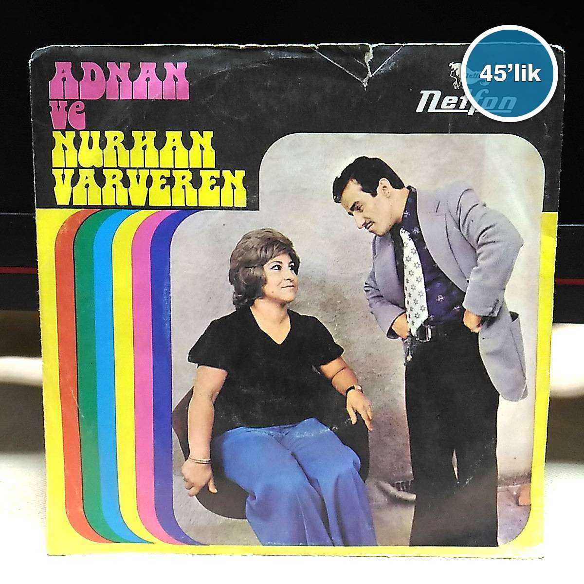 ADNAN VE NURHAN VARVEREN - Maksi Modası - Ne Şehittir Ne Gazi - 45lik Plak 1 ADNAN VE NURHAN VARVEREN - Maksi Modası - Ne Şehittir Ne Gazi - 45lik Plak