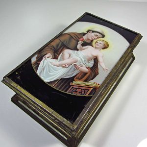 Dini Temalı Eski Metal Kutu 2 Dini Temalı Eski Metal Kutu