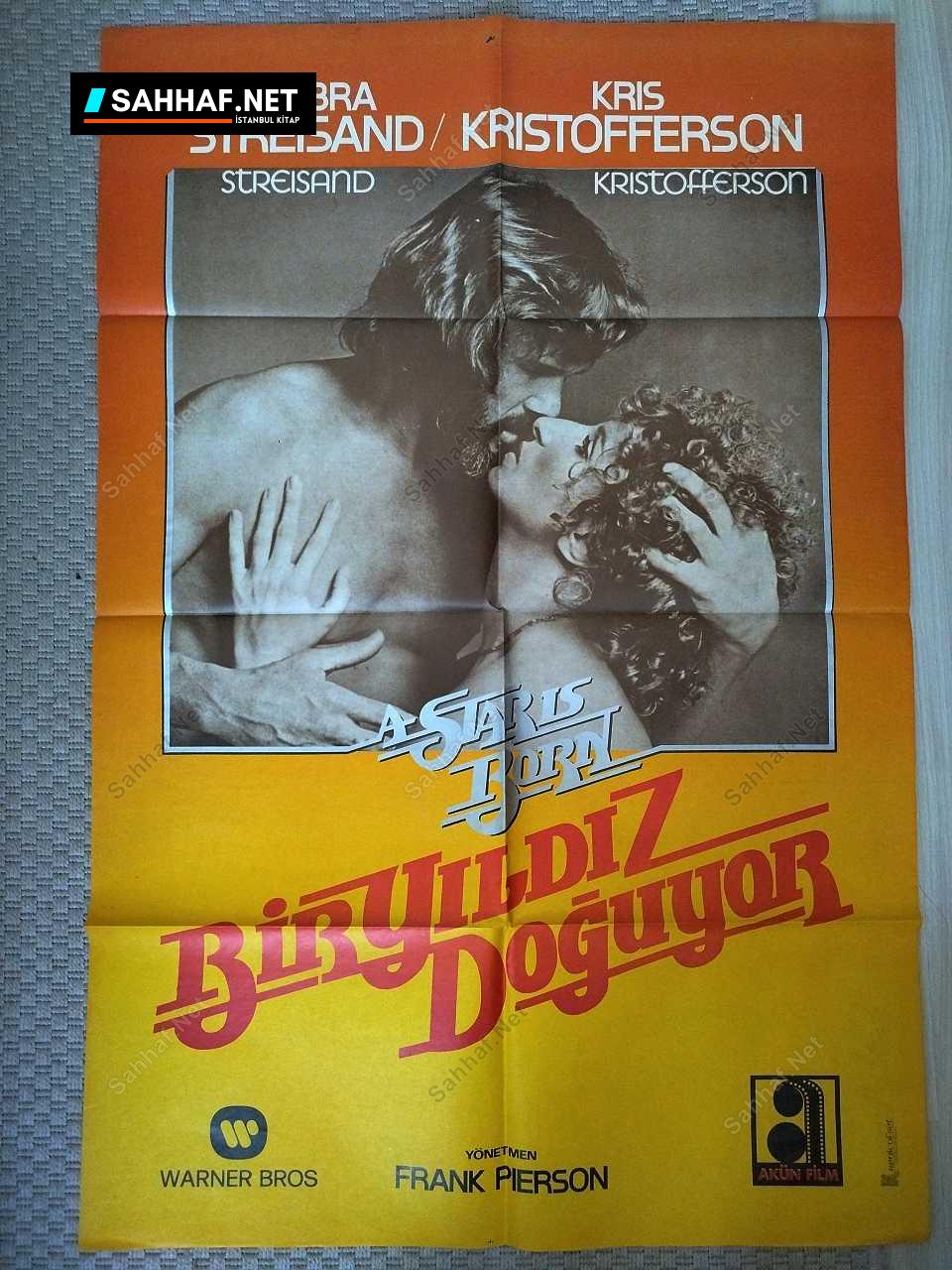 BİR YILDIZ DOĞUYOR - Sinema Afişi 1 BİR YILDIZ DOĞUYOR - Sinema Afişi