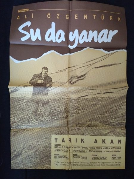 SU DA YANAR - Sinema Afişi 49 SU DA YANAR – Sinema Afişi