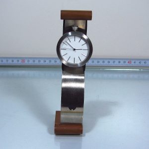 n1164 sik bir masa saati nadir obje Şık Bir Masa Saati