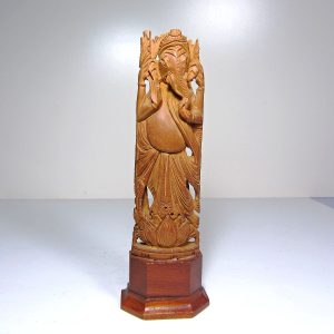 n1333 uzakdogu ahsap figur iv nadir obje