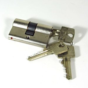 n1940 kisa kilit gobegi nadir obje Kısa Kilit Göbeği