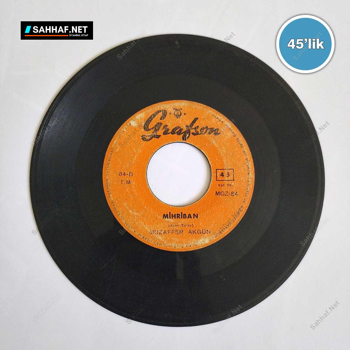 MUZAFFER AKGÜN - Mihriban - Ay Karanlık Bulamadım Yolumu - 45lik Plak 1 MUZAFFER AKGÜN - Mihriban - Ay Karanlık Bulamadım Yolumu - 45lik Plak