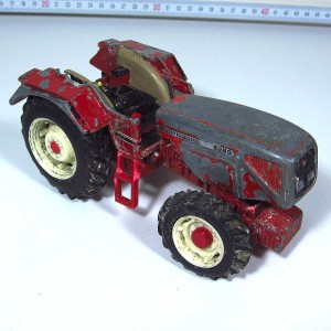 Eski Oyuncak Traktör