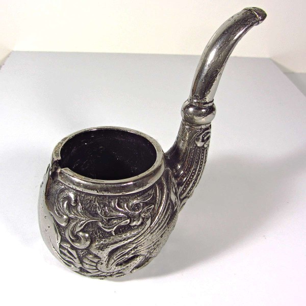 Pipo Şeklinde Küllük