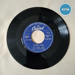 NAT KING COLE - Autumn Leaves - Love Is A Many Splendored Thing - 45lik Plak