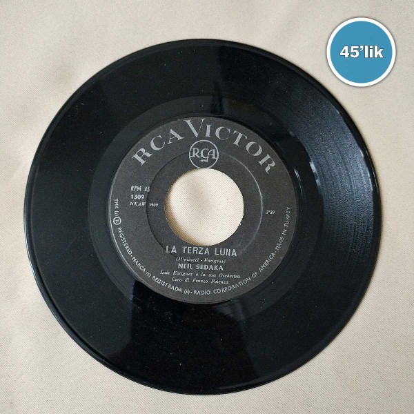 NEIL SEDAKA – La Terza Luna – Il Re Dei Pagliacci – 45lik Plak - Sahhaf.Net