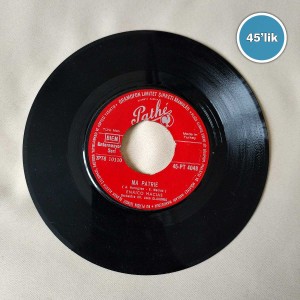 ENRICO MACİAS - Ma Patrie - Paris Tu M'as Pris Dans Tes Bras - 45lik Plak