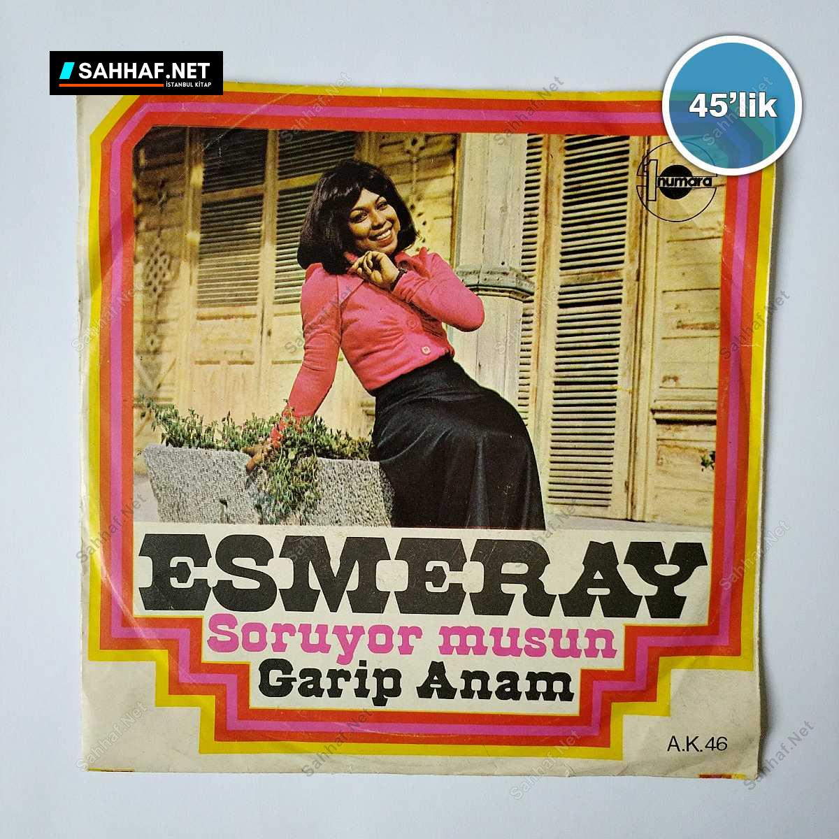 ESMERAY - Soruyor Musun - Garip Anam - 45lik Plak 1 ESMERAY - Soruyor Musun - Garip Anam - 45lik Plak