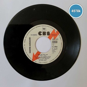 SABINE ASSAUER - Eine Tür Ging Auf - Oh Danny Boy - 45lik Plak